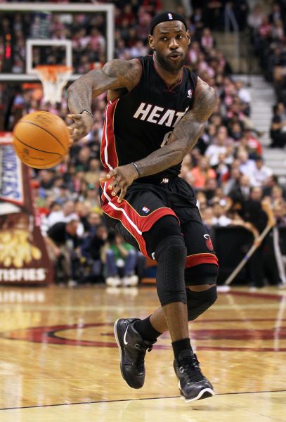 本赛季意甲门将零封榜：普罗韦德尔、斯维拉尔、迈尼昂前三（意甲本季门将零封数排名：普罗韦德尔、斯维拉尔、迈尼昂位列前三）