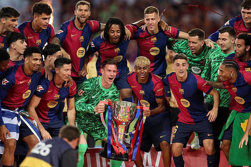 姆巴佩战旧主隔空施压 巴黎硬钢皇马挺进决赛（姆巴佩隔空向旧东家施压 巴黎强势抗衡皇马闯入决赛）