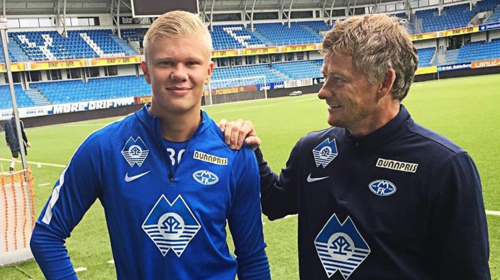 帕拉迪诺：切尔西是阵容星光熠熠的顶级强队，取胜后非常开心（帕拉迪诺：切尔西阵容豪华属顶级强队，赢球令我欣喜）