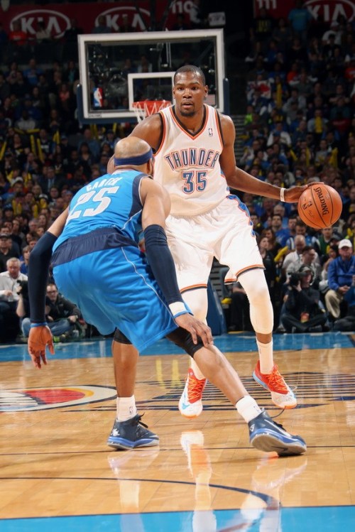 热那亚2-1逆转维罗纳，托斯比建功，洛伦佐-科隆博破门（热那亚2-1逆转击败维罗纳：托斯比制胜，洛伦佐-科隆博进球）