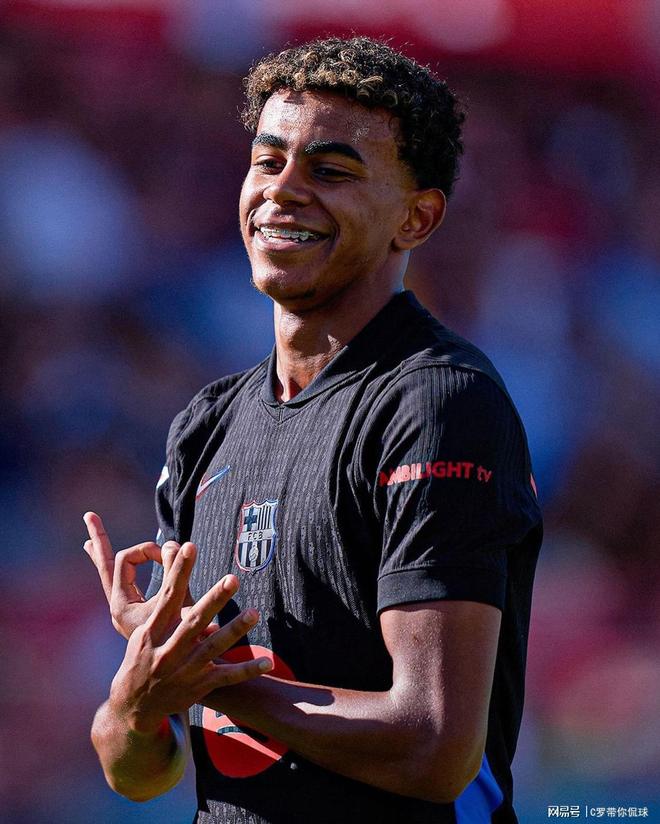 替补未出场，姆巴佩上一次欧冠比赛没出场也是对阵曼城（连续两次欧冠遇曼城，姆巴佩皆替补未出场）