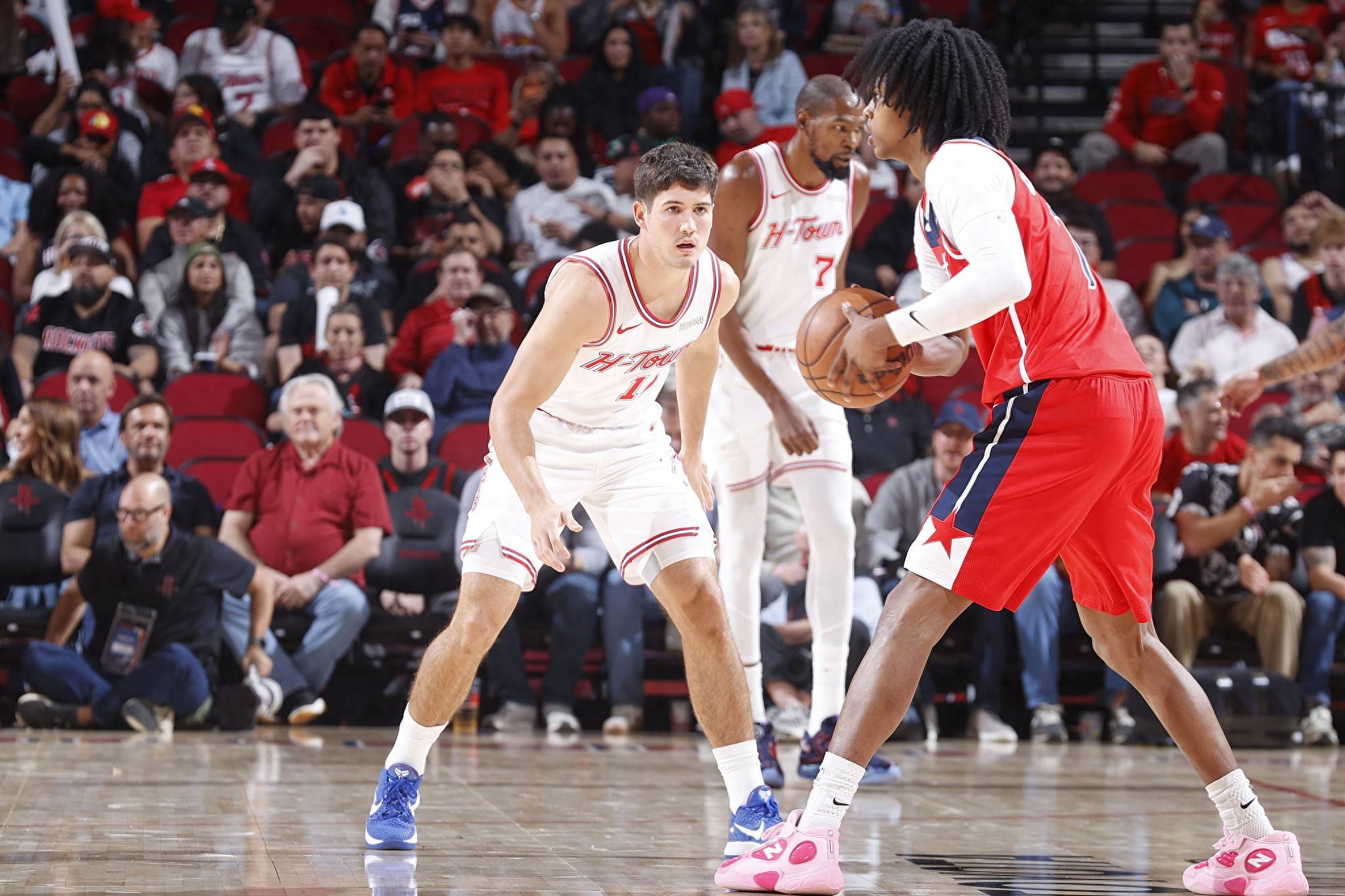 范晓冬：我知道的圈内料比球迷多多了，但我不会诋毁中国足球（范晓冬：圈内消息我掌握得更多，但绝不抹黑中国足球）