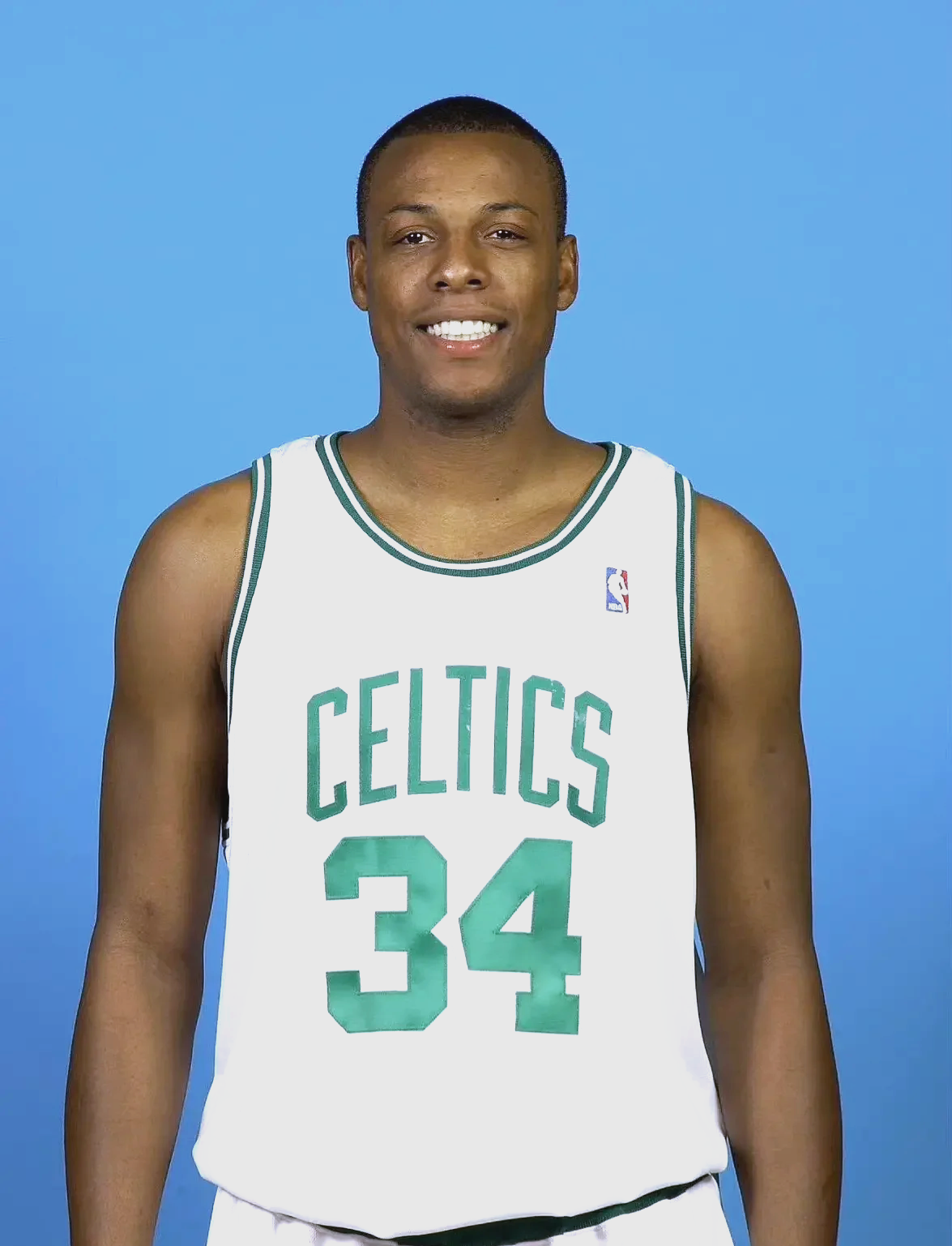 绿帽哥：利物浦关注巴尔科拉，球员与大巴黎续约谈判陷入僵局（利物浦密切关注巴尔科拉，球员与大巴黎续约谈判受阻）