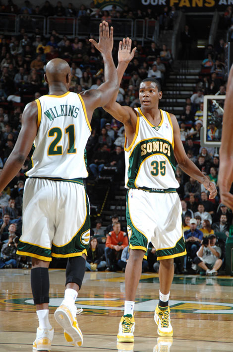 早报：一夜倒退11年（早报：一夜回到11年前）