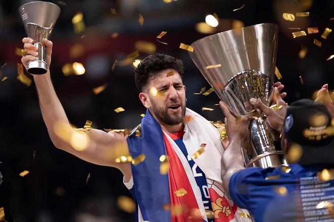 德罗西取热那亚生涯首胜，率队时隔239天再次意甲主场赢球（德罗西生涯首次击败热那亚，率队时隔239天再度收获意甲主场胜利）