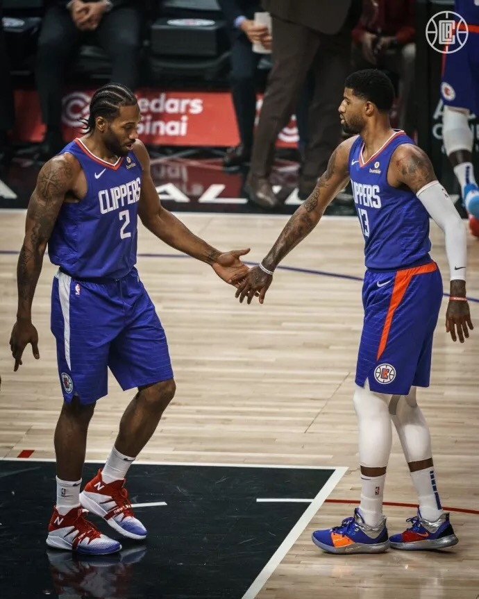 意足协主席：加图索和球员们并非很差劲，意大利能晋级世界杯（意足协主席：加图索与球员表现不差，意大利有望晋级世界杯）