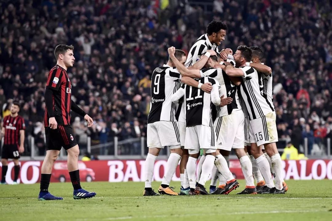 拼尽全力！景菡一12中9拿到24分6板5助 罚球7中5（状态爆棚！景菡一12投9中砍24分6板5助，罚球7罚5中）