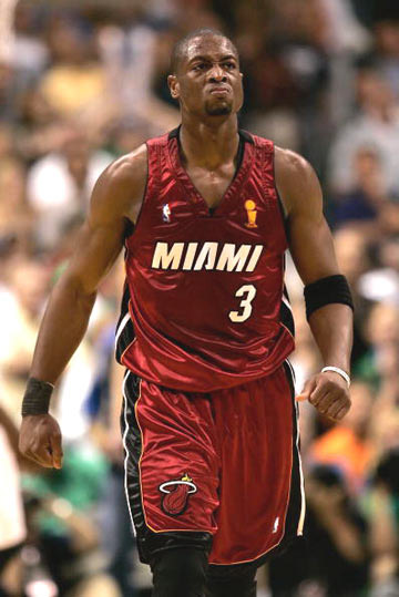 苏亚雷斯：在很多事情上我并不是榜样，我知道也接受这一点（苏亚雷斯：我明白自己在许多方面称不上榜样，并坦然接受这一点）