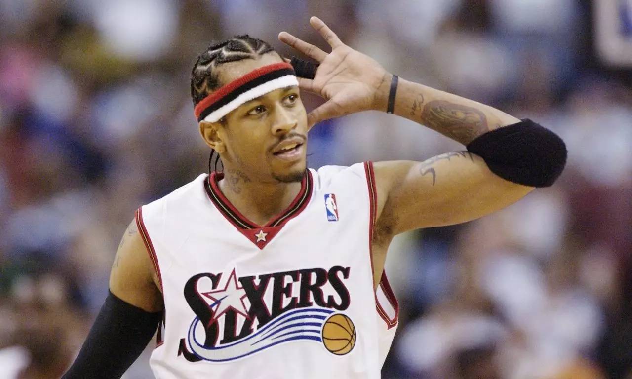 卫报：伯恩茅斯多名后防主力离队，新赛季前景如何尚待观察（卫报：伯恩茅斯后防多名主力出走，新赛季前景仍存变数）