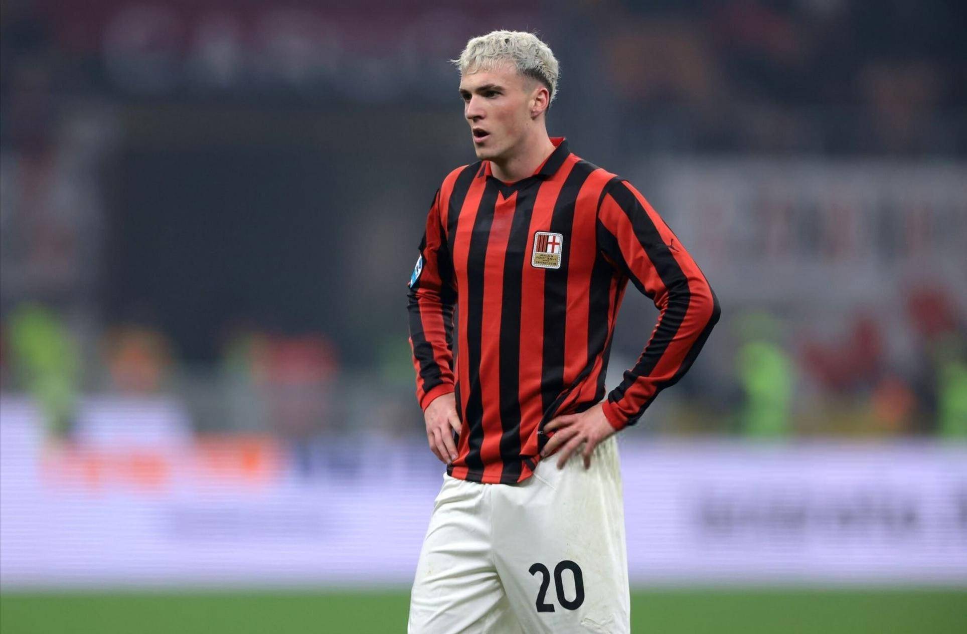 冯伯元谈离开河南：不想每场就上5分钟，那我踢球有什么意思（冯伯元谈告别河南：不愿每场只踢5分钟，觉得那样踢球没意义）