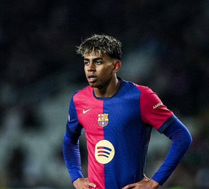 英超赛场亮点：利物浦逆转曼联,（英超焦点：利物浦完成对曼联的逆转）