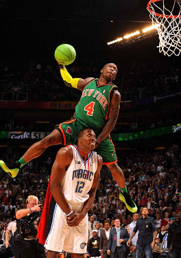 罗马欧联杯名单：迪巴拉、科内领衔 苏莱、埃文·弗格森在列（罗马公布欧联杯大名单：迪巴拉、科内领衔，苏莱与埃文·弗格森入选）