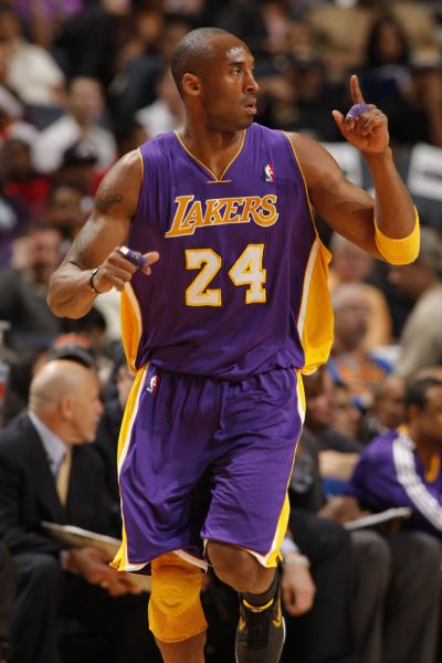 伊森：一上场即奠定防守根基（伊森：登场即筑牢防线）