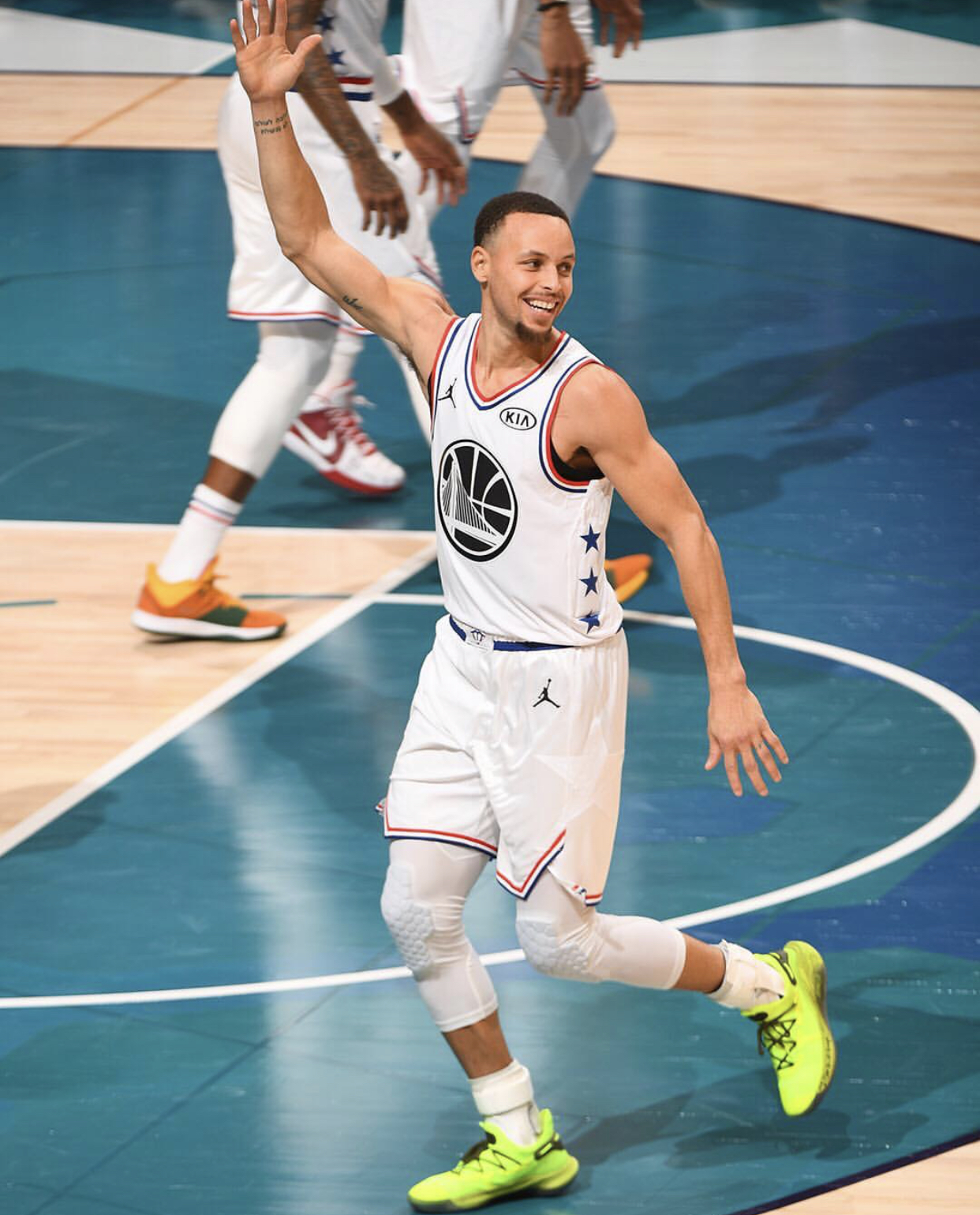 魔笛：没有穆帅我不会去皇马；刚到时C罗对我说“终于来了”（莫德里奇自述加盟皇马内情：若非穆里尼奥难成行，初到时C罗迎面一句“终于来了”）