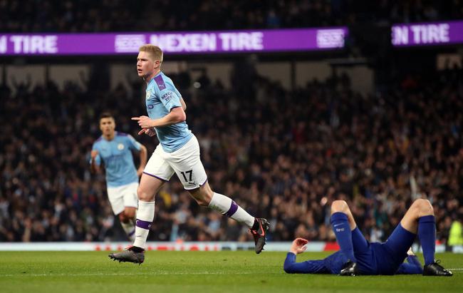 TA：皇马球星团队深度介入更衣室，阿隆索管理面临额外挑战（TA：皇马巨星身边团队深度干预更衣室，阿隆索执教管理遭遇额外考验）