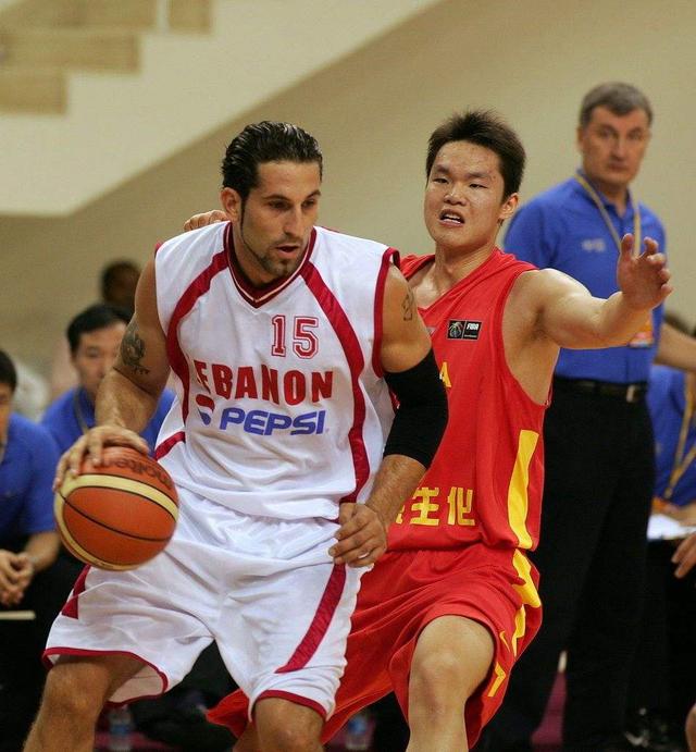 加克波伤缺数周基耶萨因病缺席，斯洛特回应球员状况（加克波伤停数周，基耶萨病缺；斯洛特释疑球员情况）