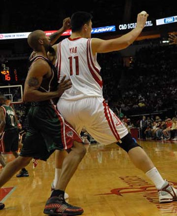 孔蒂：祝贺球员们，必须对他们说谢谢、谢谢、再谢谢（孔蒂：向球员们表示祝贺，我要对他们说三声“谢谢”）