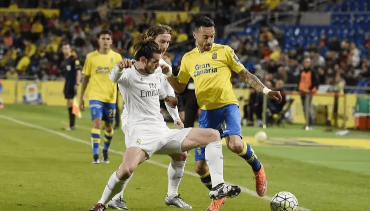 卡鲁索：天赋我可能在联盟排不上号 但论拼劲我绝对是精英行列（卡鲁索：天赋或许排不上号，但我的拼劲绝对是联盟顶尖）