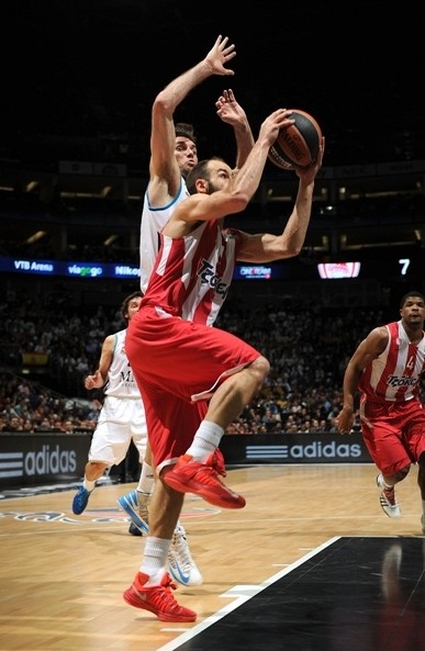 那不勒斯体育总监曼纳：德布劳内将至少伤缺至2月底（那不勒斯总监曼纳：德布劳内至少缺阵到二月底）