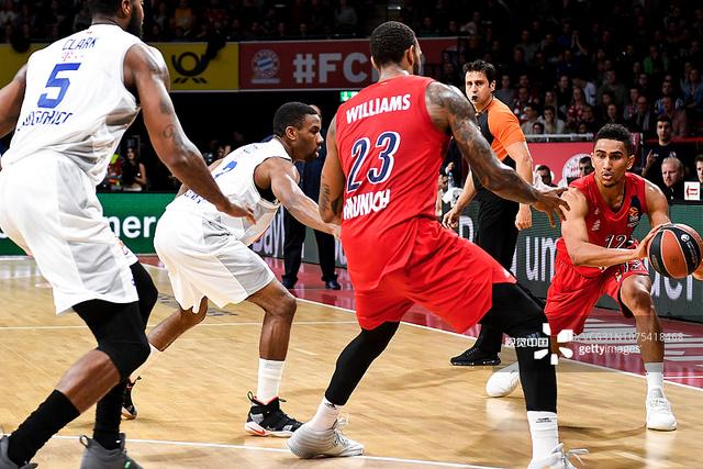 裁识过人丨受不了雷霆哨！森林狼主教练连吃2T被驱逐解读（裁识过人丨雷霆判罚引争议，森林狼主帅连吞两T遭逐解析）