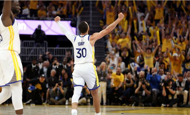 半场战报：亚特兰大1-0佛罗伦萨，德凯特拉雷助攻奥迪隆破僵（半场：亚特兰大暂1-0佛罗伦萨，德凯特拉雷助攻奥迪隆先拔头筹）